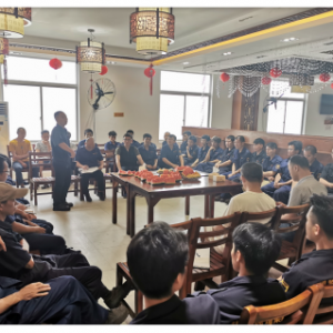“交流面對面，溝通心連心” 縱覽集團(tuán)開展生產(chǎn)基層骨干員工交流會(huì) ... ... ... ... ...